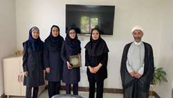  تجلیل از کادر سلامت فعال در جنگ تحمیلی سوم