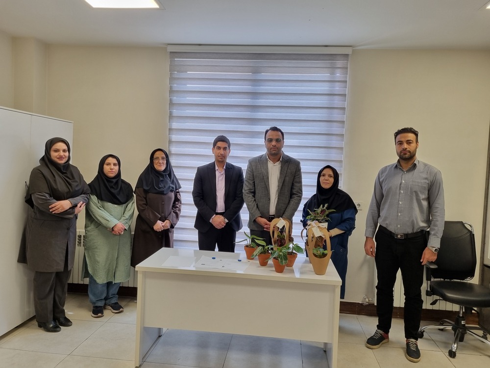 قدردانی از روشنگران مسیر دانش و تجلیل از واحد آموزش بیمارستان روزبه